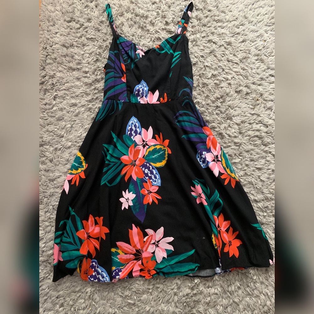 floral/ flowy dress